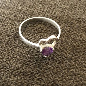 Amethyst heart ring